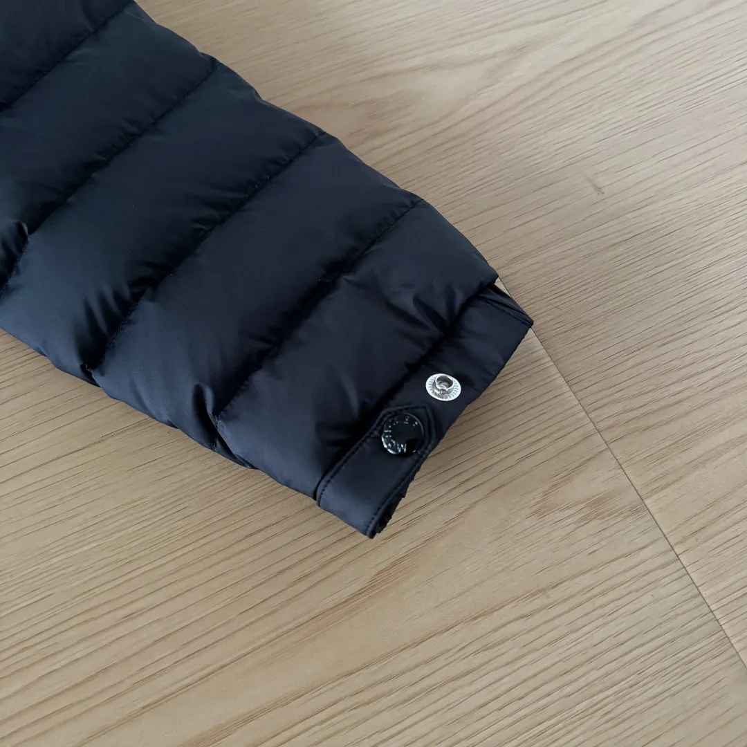 Galion Lightweight 𝐌𝐎𝐍𝐂𝐋𝐄𝐑 ｜ Galion Series ：Black Green Gray Galion Classic ， 。 micro chic ， 。 Maya 。 Size：1 2 3 4 5